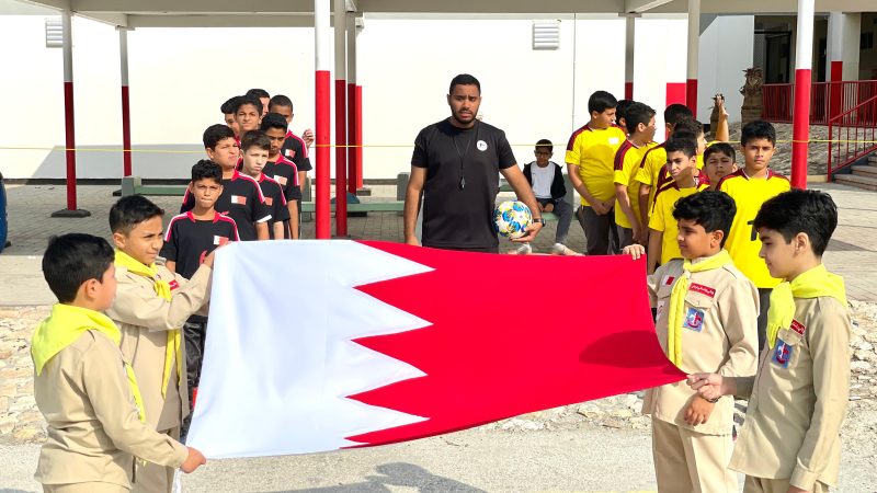 الفرقة الكشفية تشارك في تنظيم نهائي كأس مدير المدرسة لكرة القدم