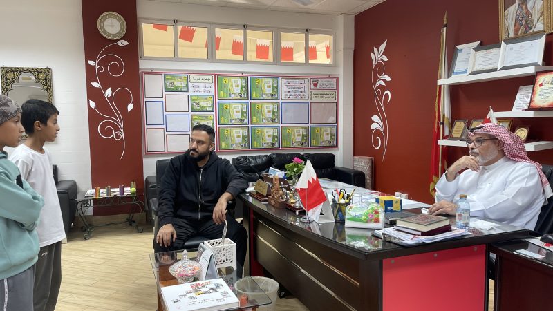 مكتب الإرشاد الاجتماعي يواصل جلسات الإرشاد الجمعي لتعزيز الانضباط وبناء الشخصية الطلابية